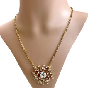 Refined Radiance Necklace